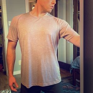 OUTDOOR VOICES | Performance Tee | Large, Red